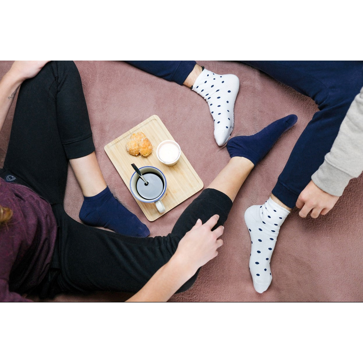Les chaussettes basses à pois en coton BIO | Blanc/bleu 9