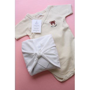 Body kimono ours et son emballage cadeau en tissu