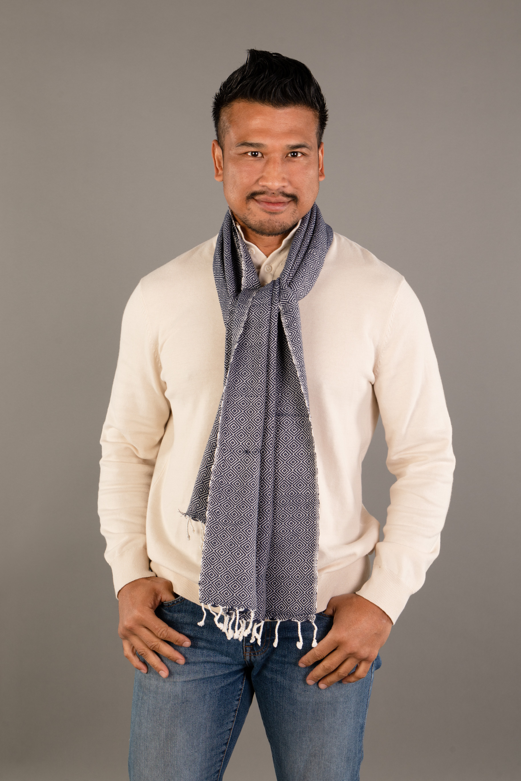 Le Krama Chaud Bleu Marine 4