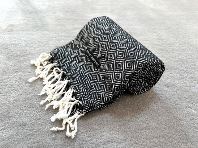 Le Krama Chaud Noir Ebène 10