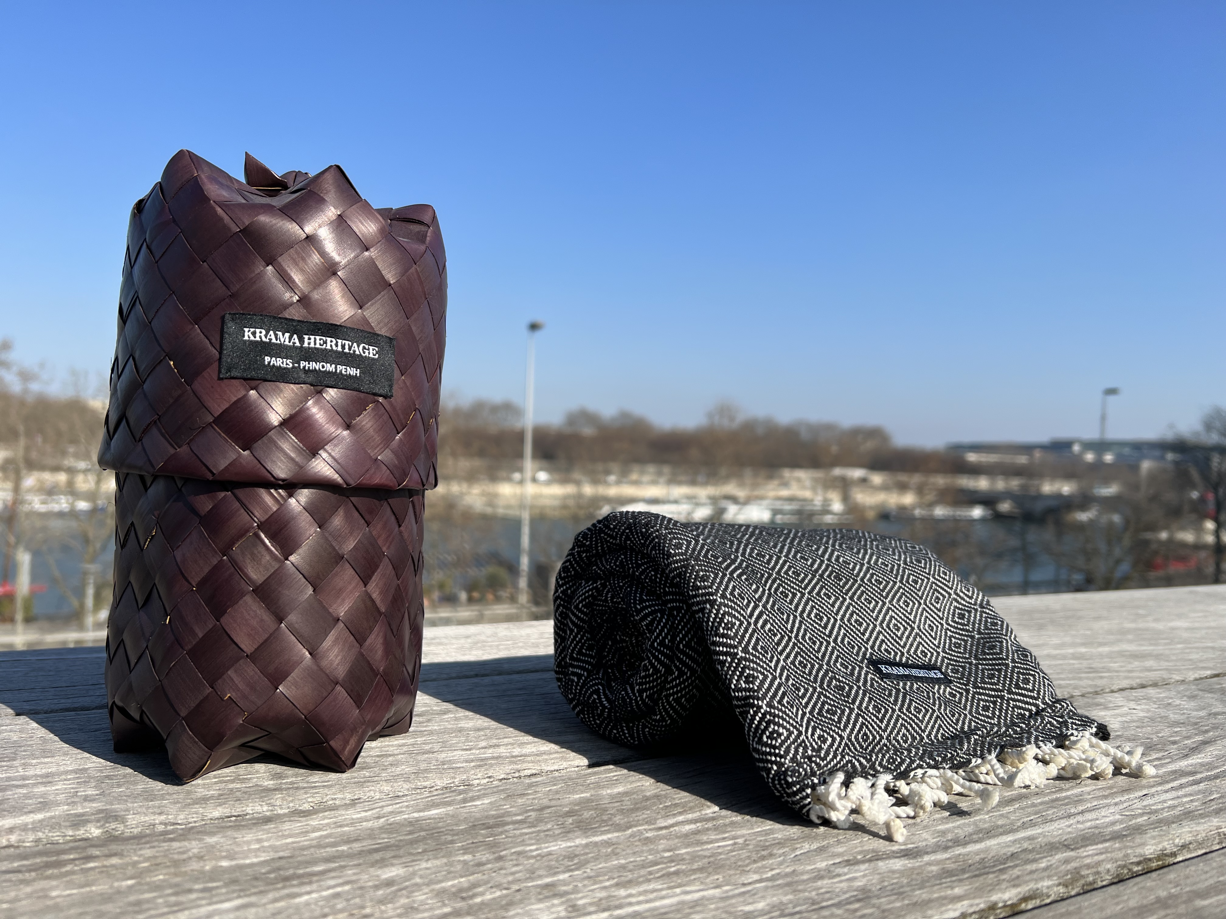 Le Grand Krama Chaud Noir Ebène 6