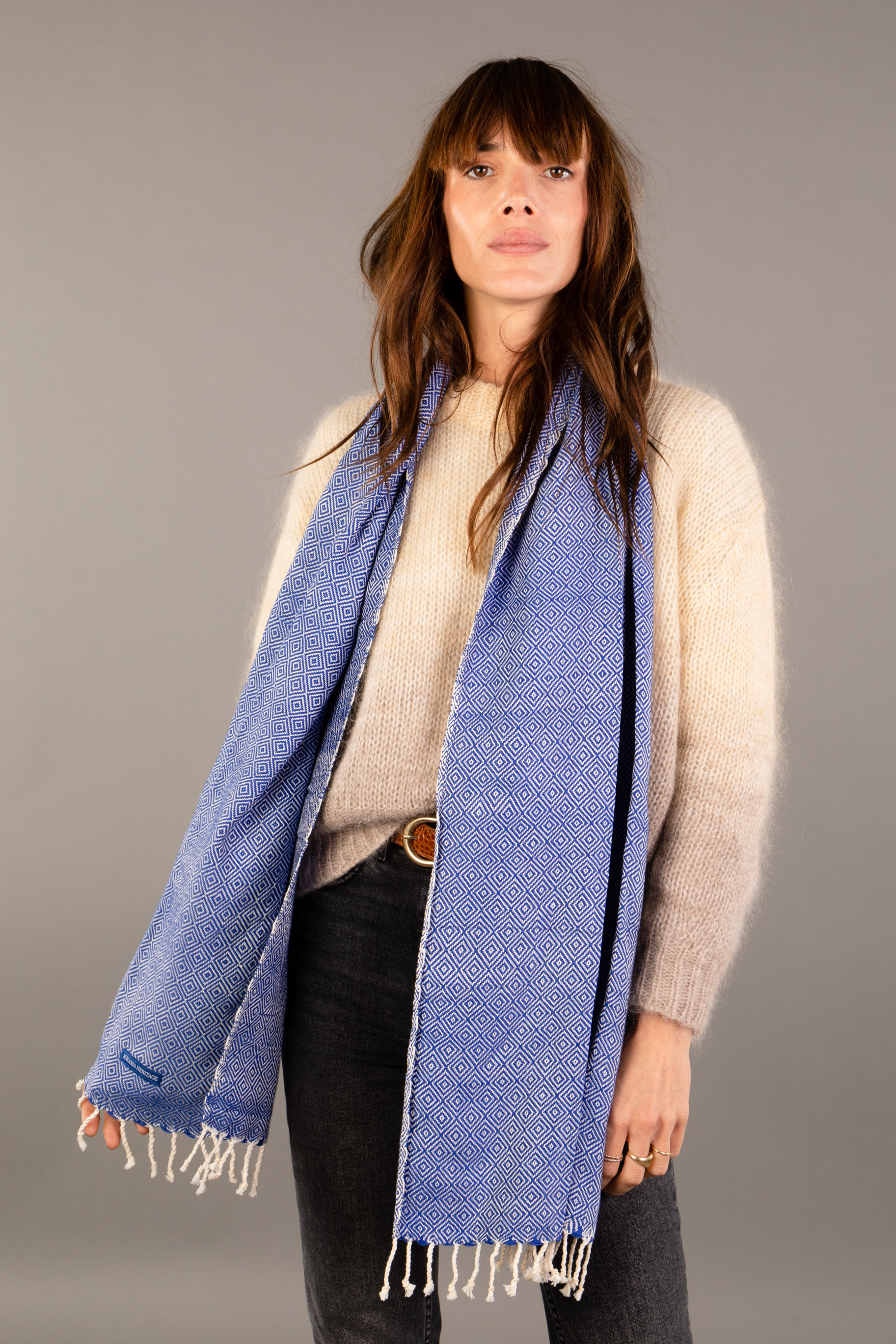 Le Grand Krama Chaud Epais Bleu Roi 3