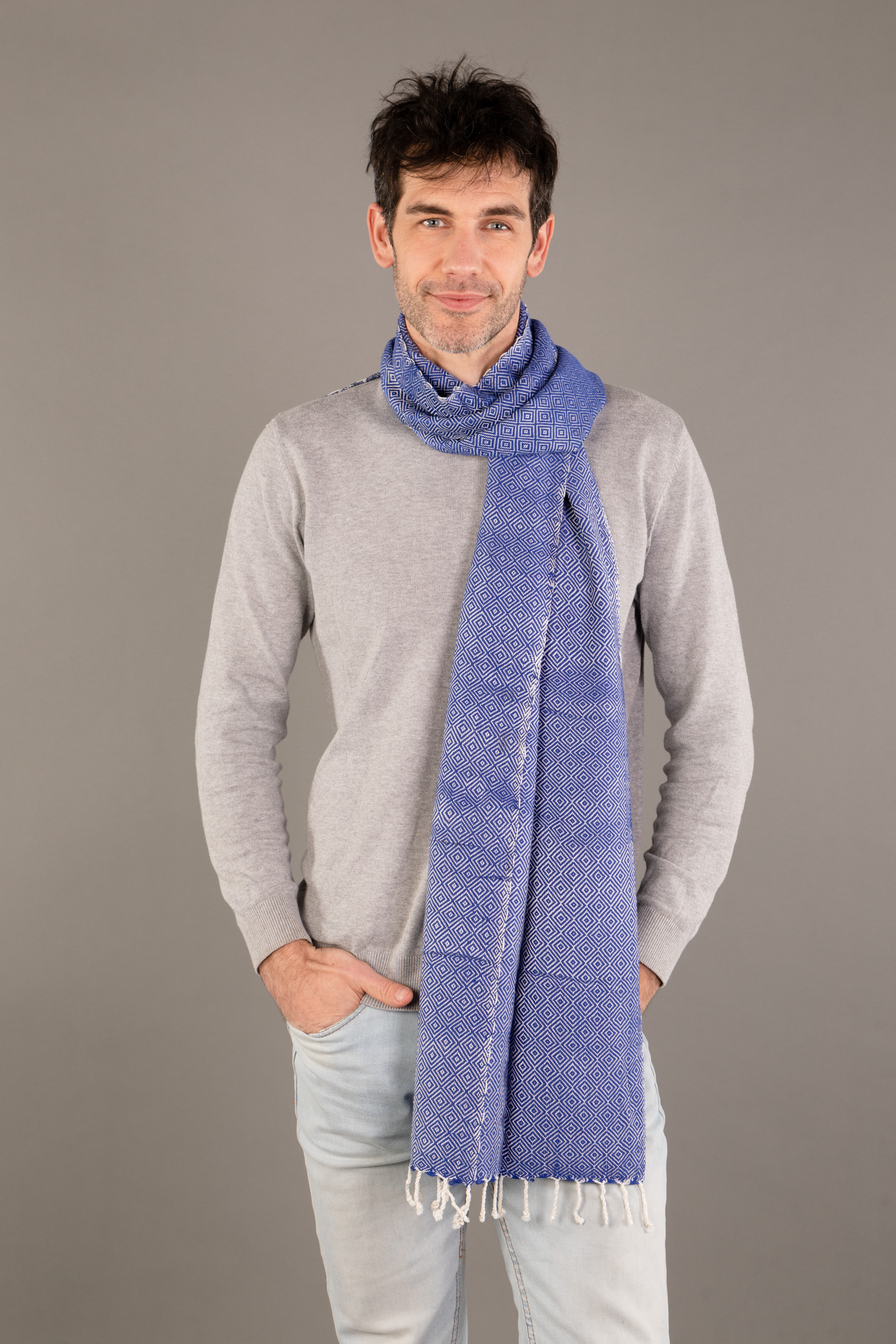 Le Grand Krama Chaud Epais Bleu Roi 5