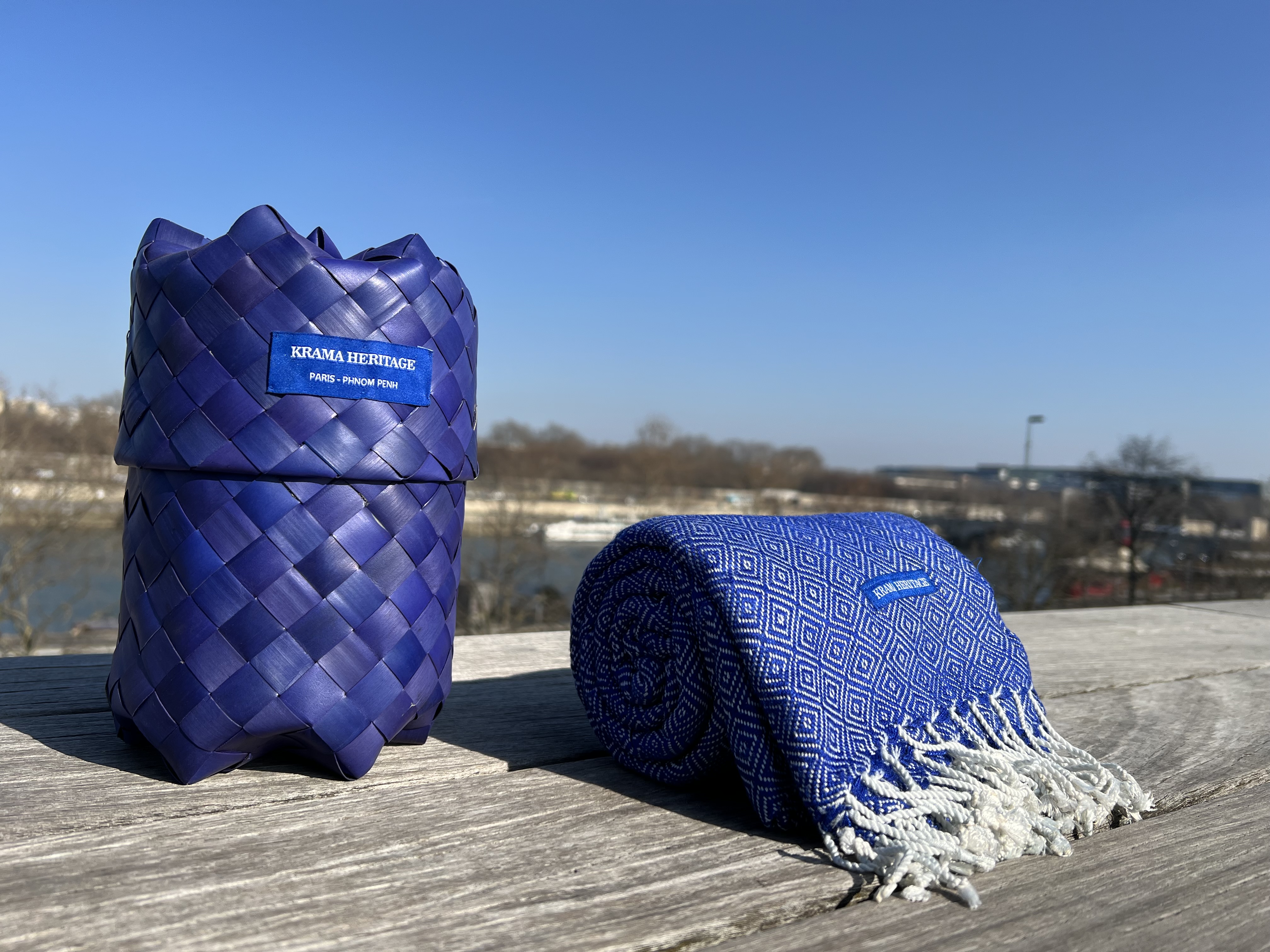 Le Grand Krama Chaud Epais Bleu Roi 8