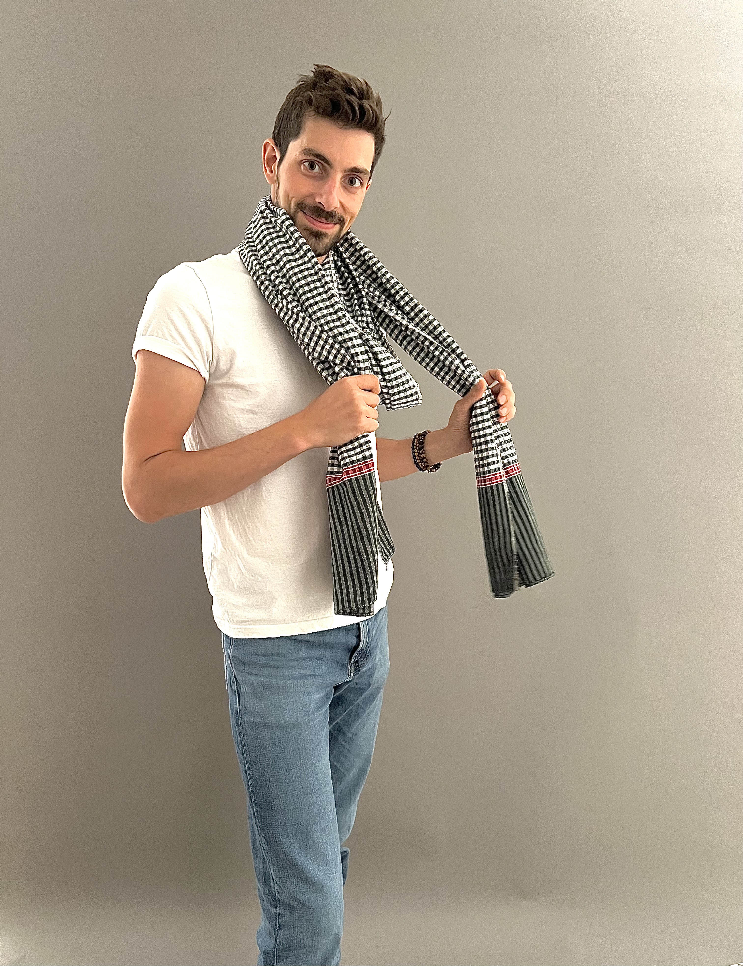 Le Grand Krama Origine Olive 4