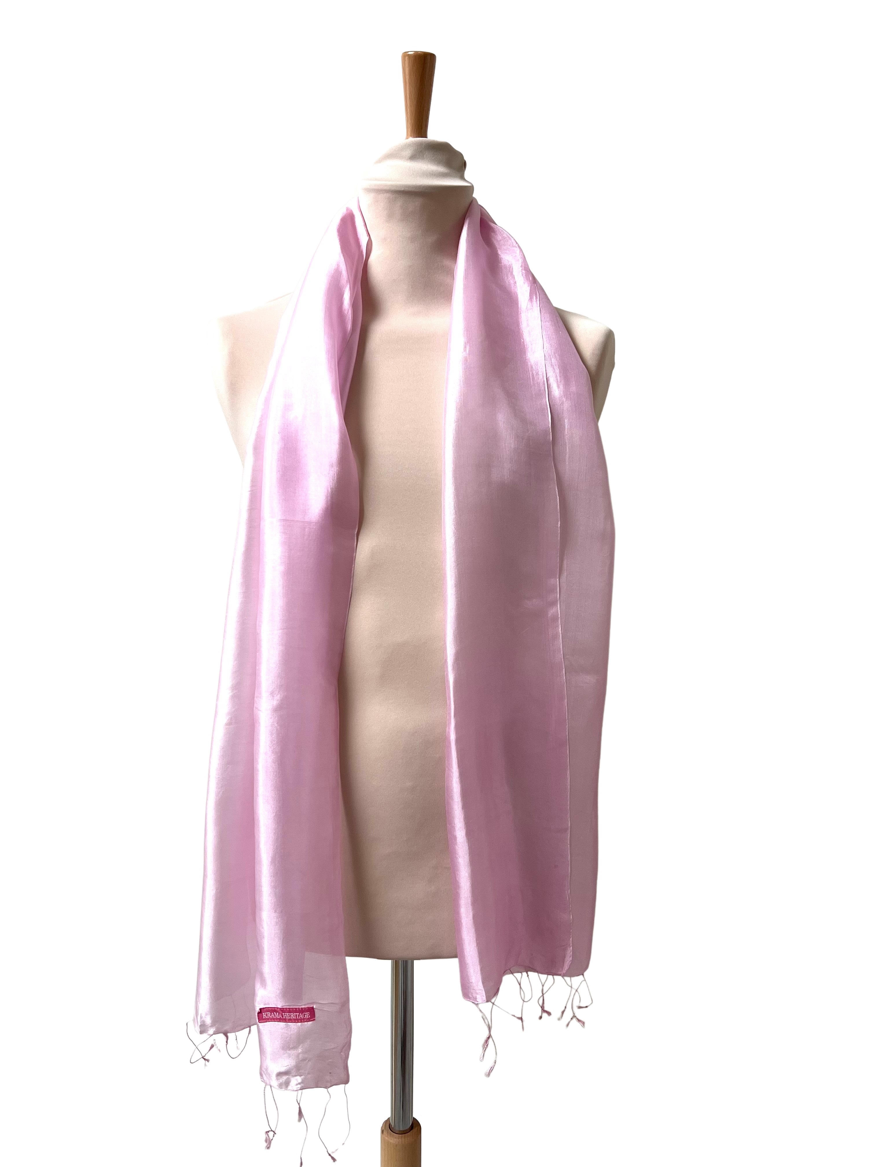 Le Krama Soyeux Rose Clair 5