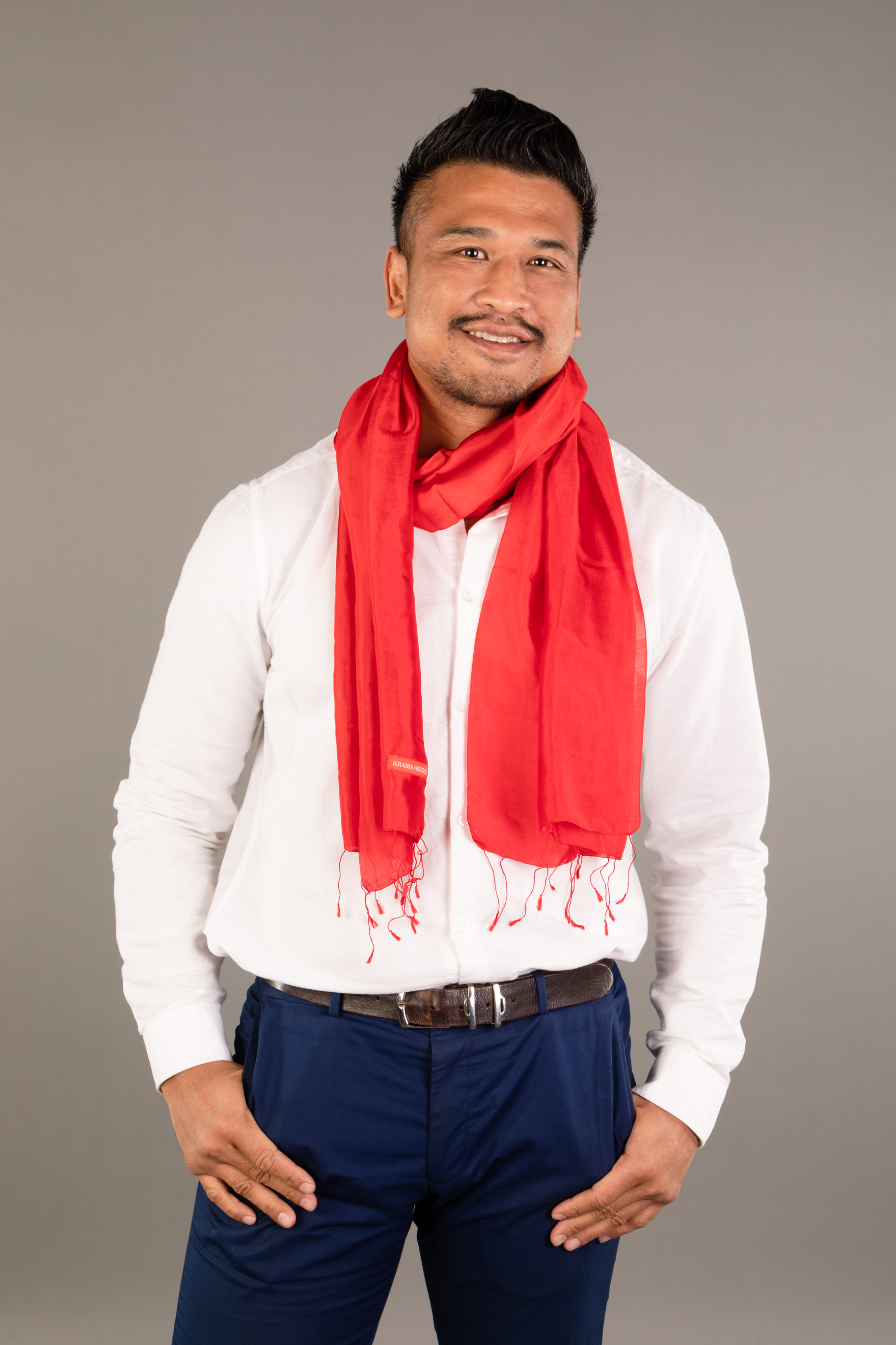 Le Krama Soyeux Rouge Garance 4