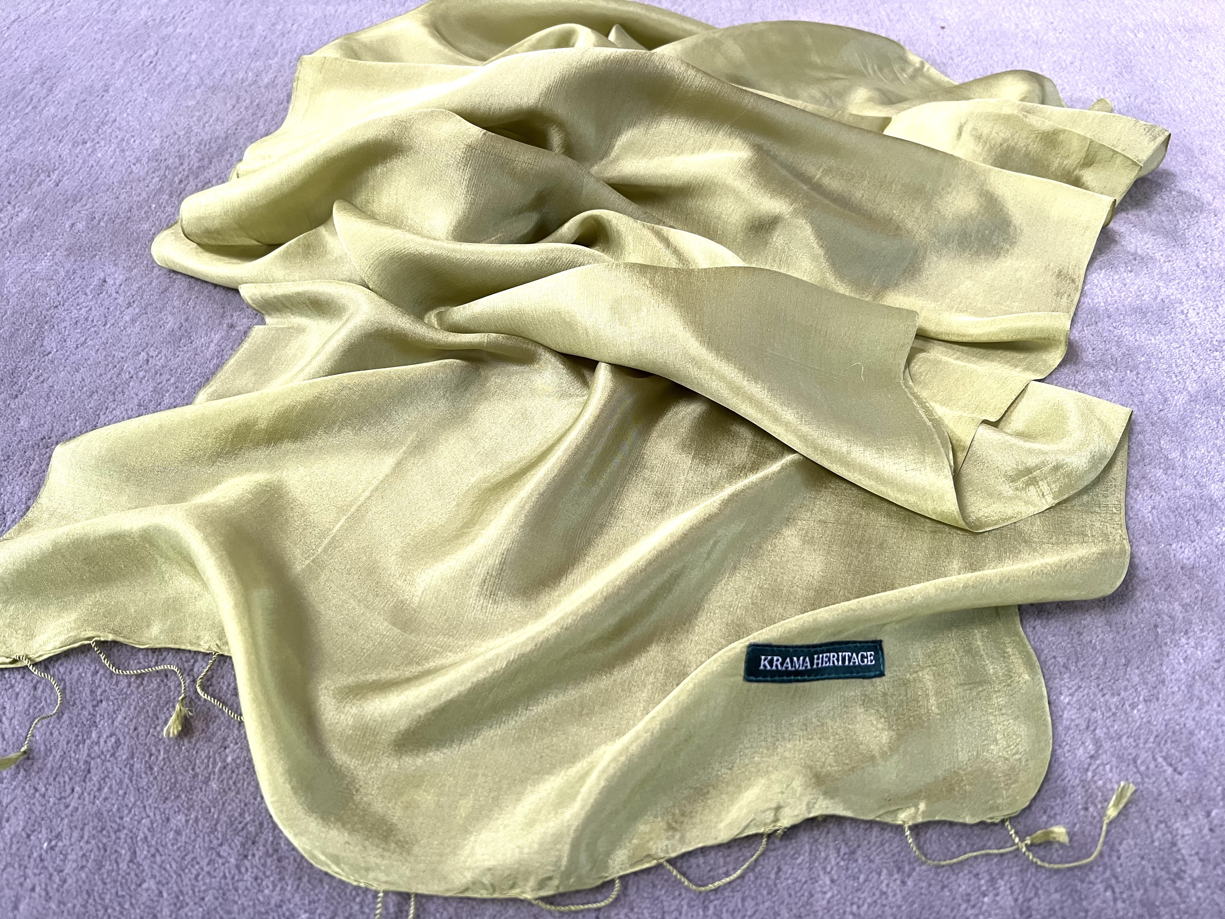 Le Krama Soyeux Vert Chartreuse 8