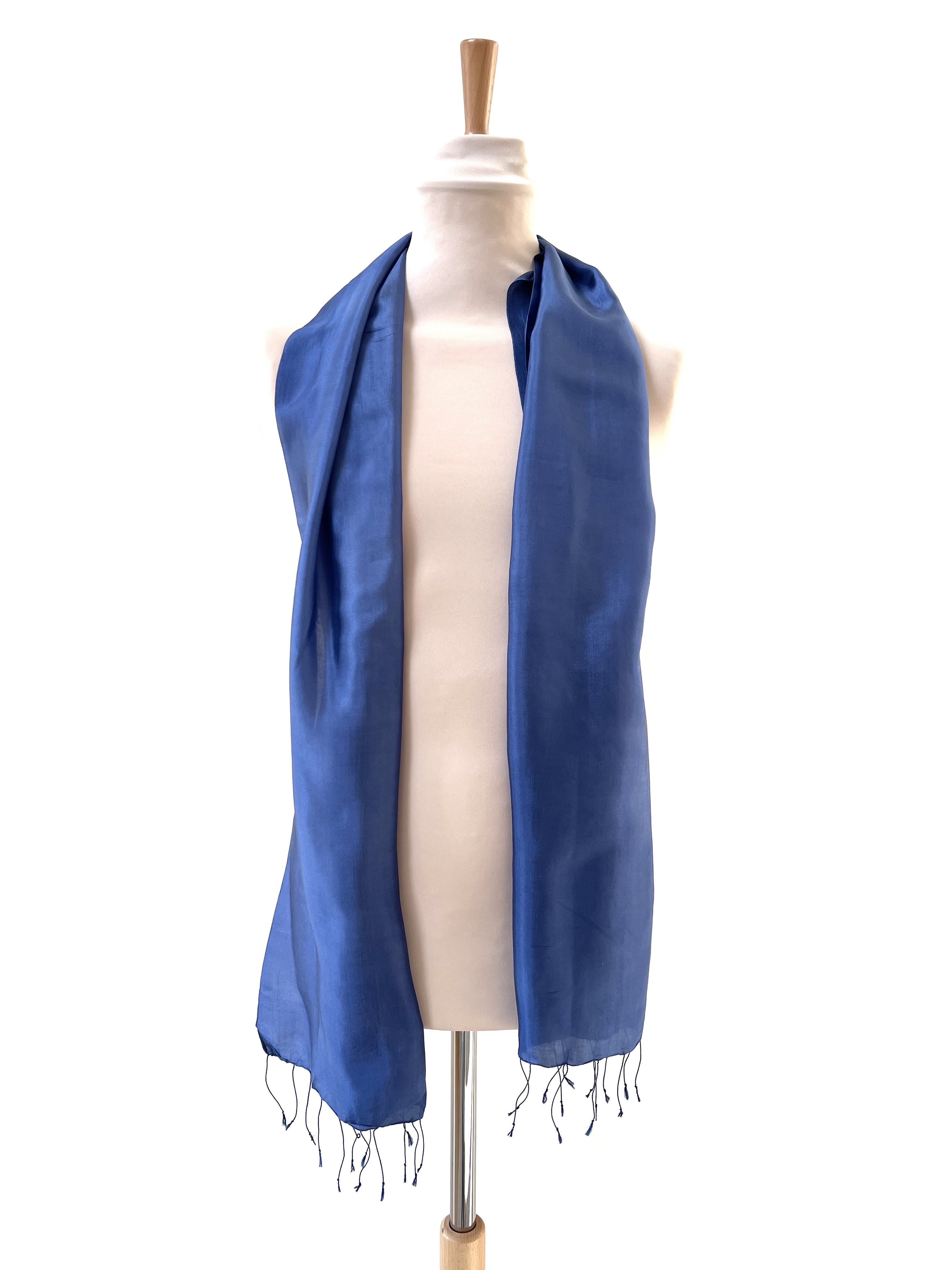 Le Krama Soyeux Bleu Marine 5