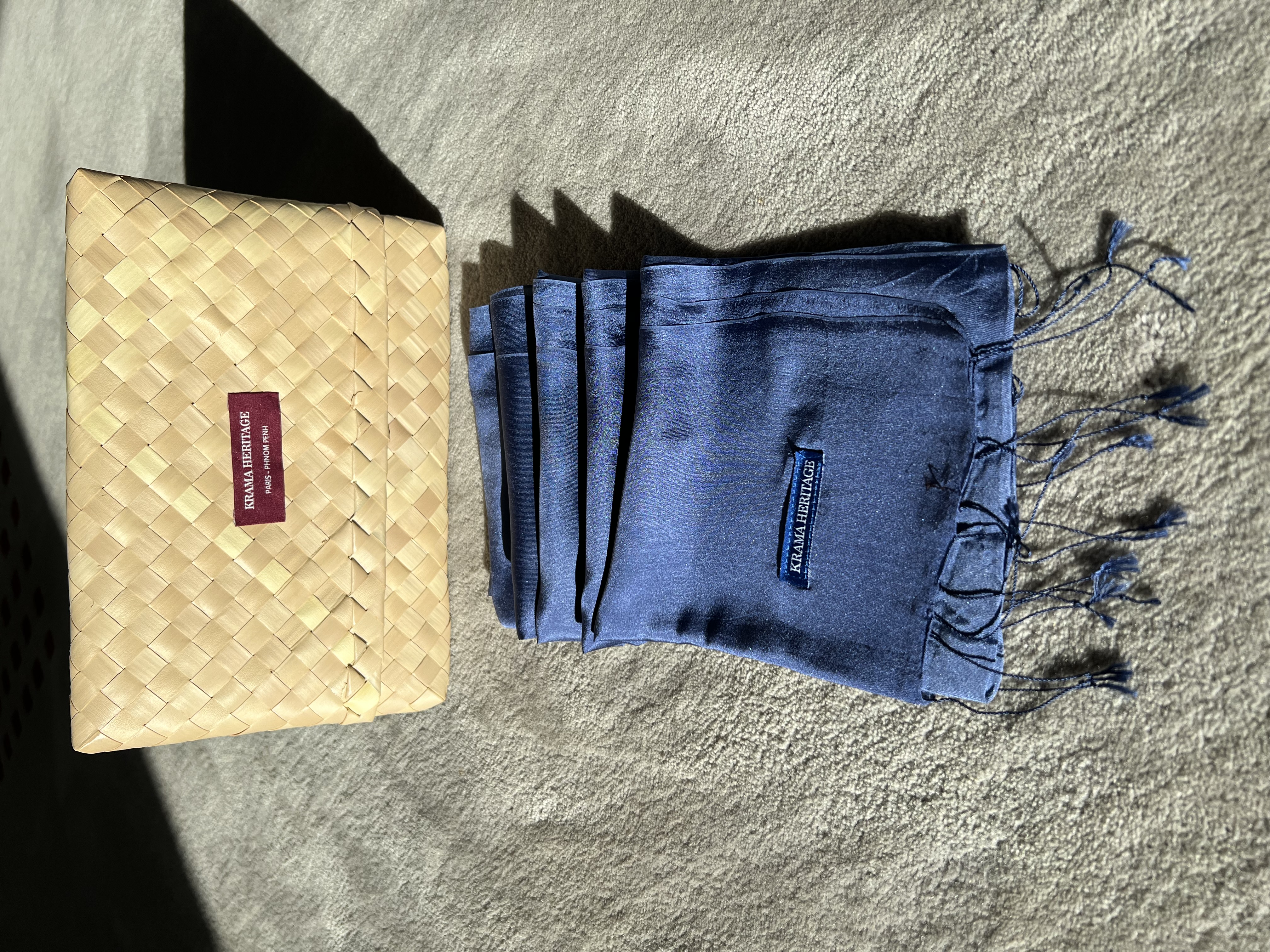 Le Krama Soyeux Bleu Marine 6