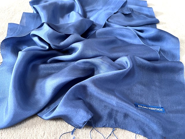 Le Krama Soyeux Bleu Marine 8