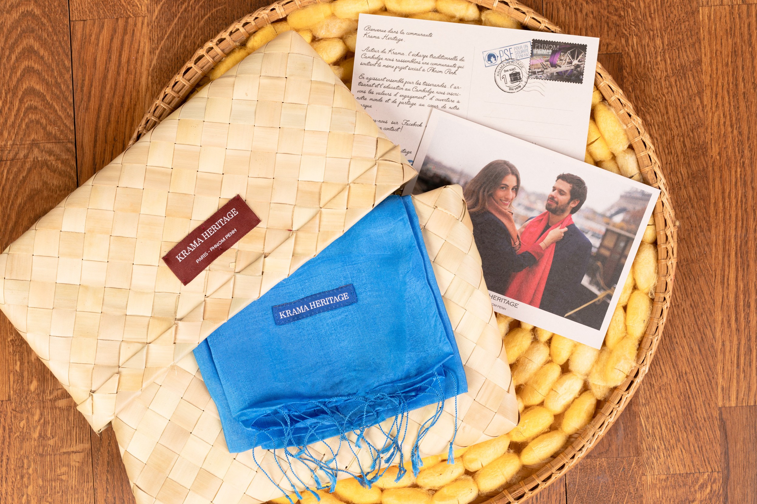 Le Krama Soyeux Bleu Roi 2