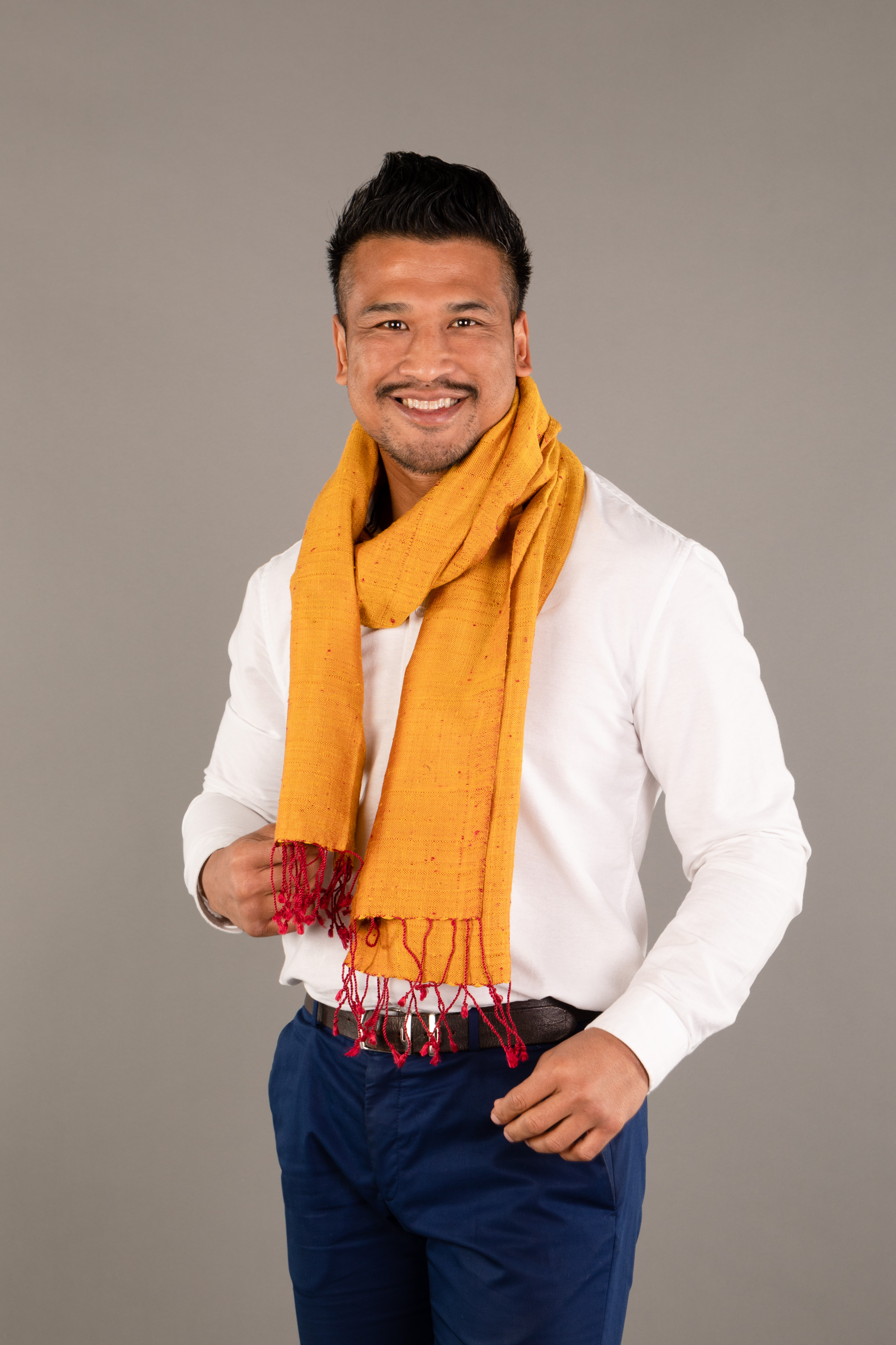 Le Grand Krama Texturé Or 4