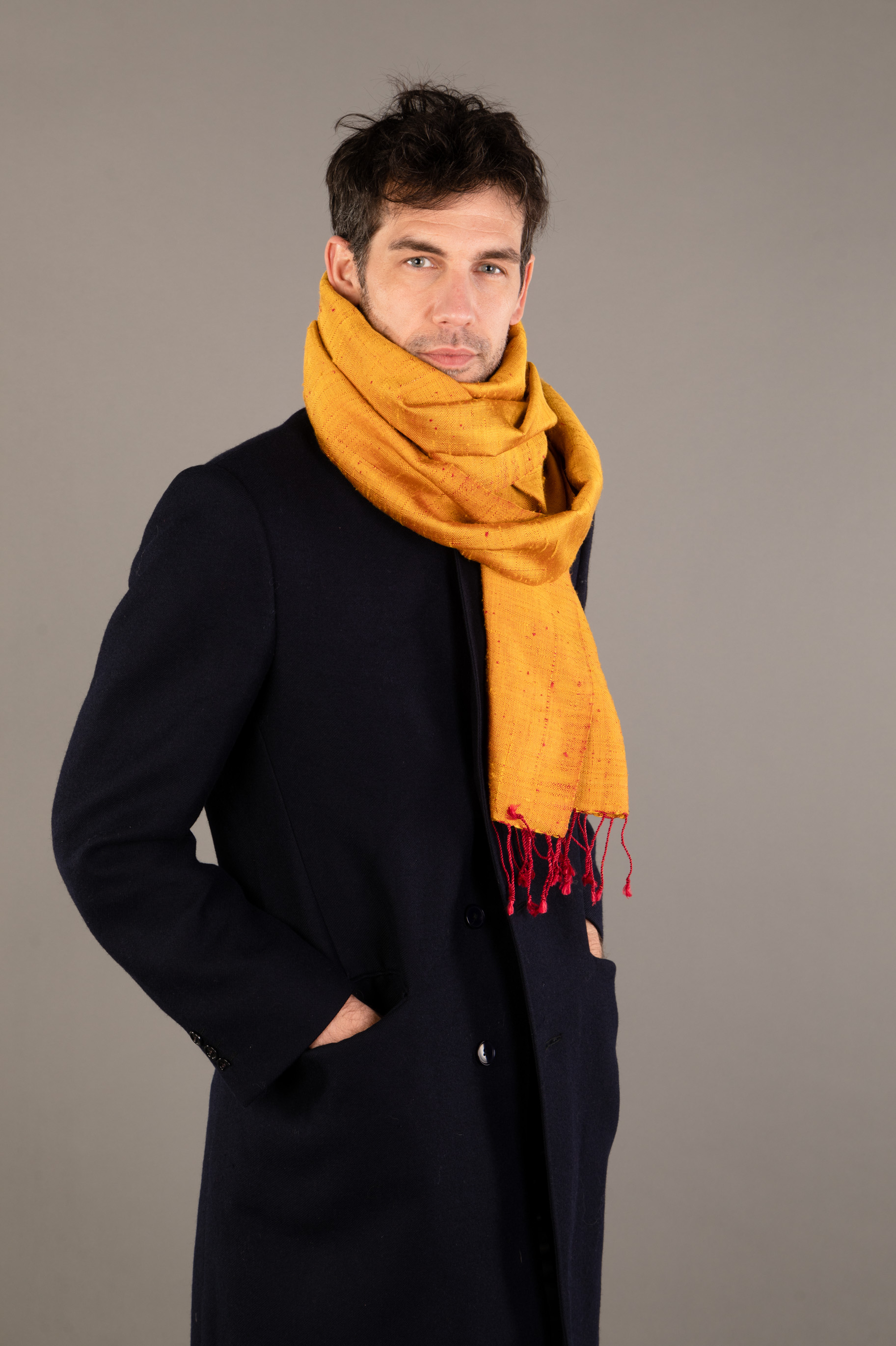 Le Grand Krama Texturé Or 3