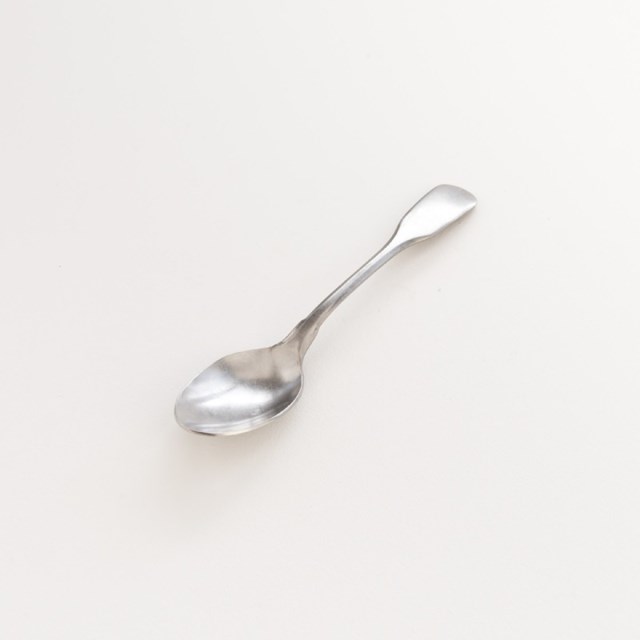 Cuillère à dessert Argentry inox patiné, fabriquée en Italie