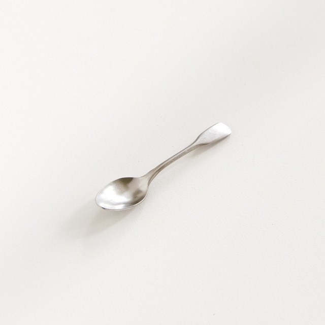 Cuillère à moka Argentry inox patiné, fabriquée en Italie