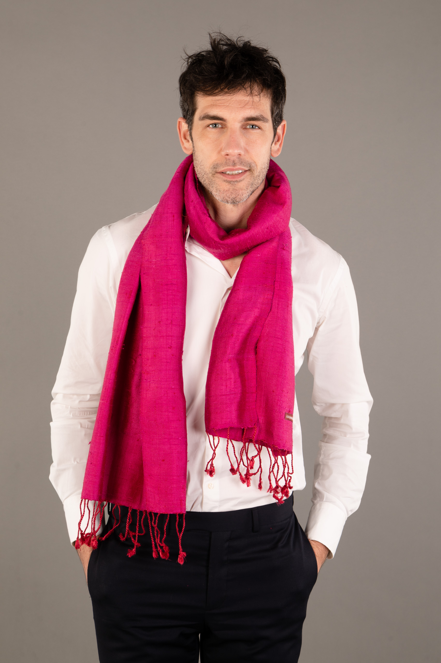 Le Grand Krama Texturé Fushia 2