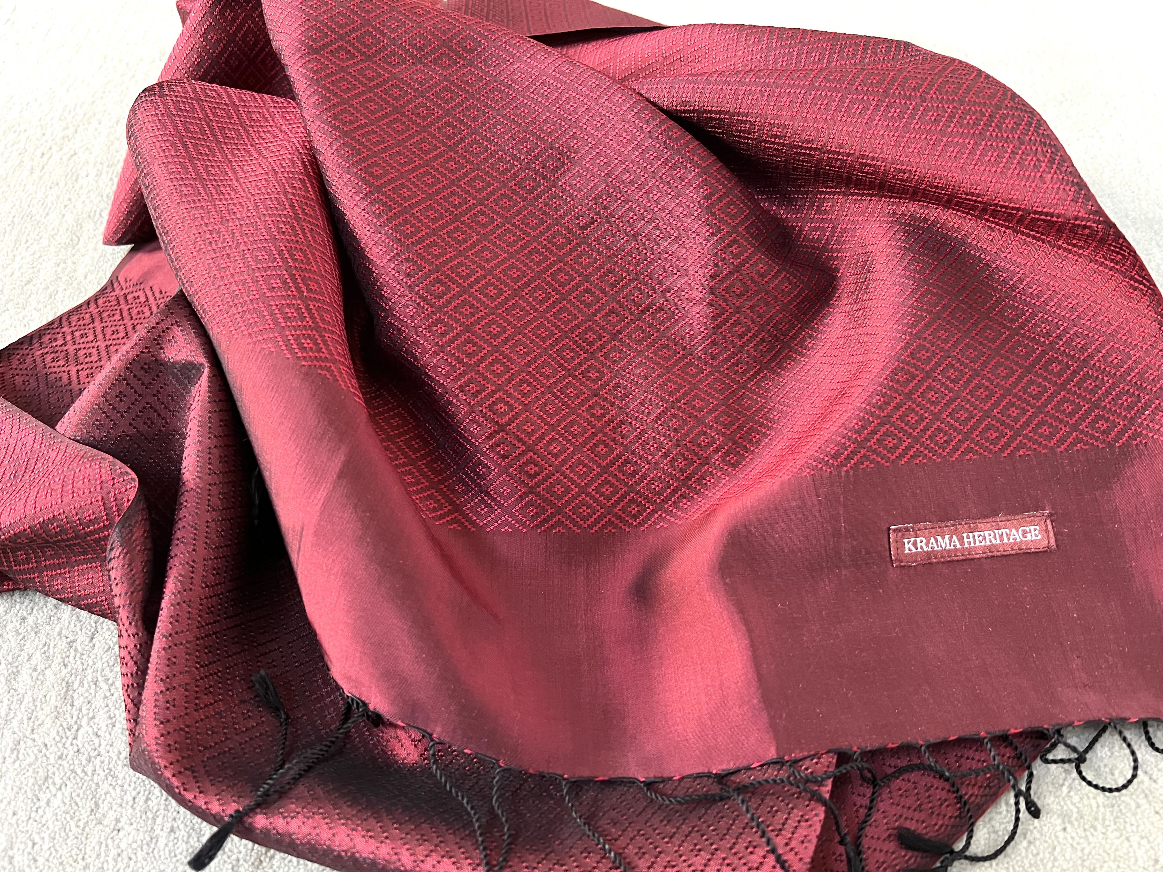 Le Krama en Soie Diamond Luxueux Pourpre 8