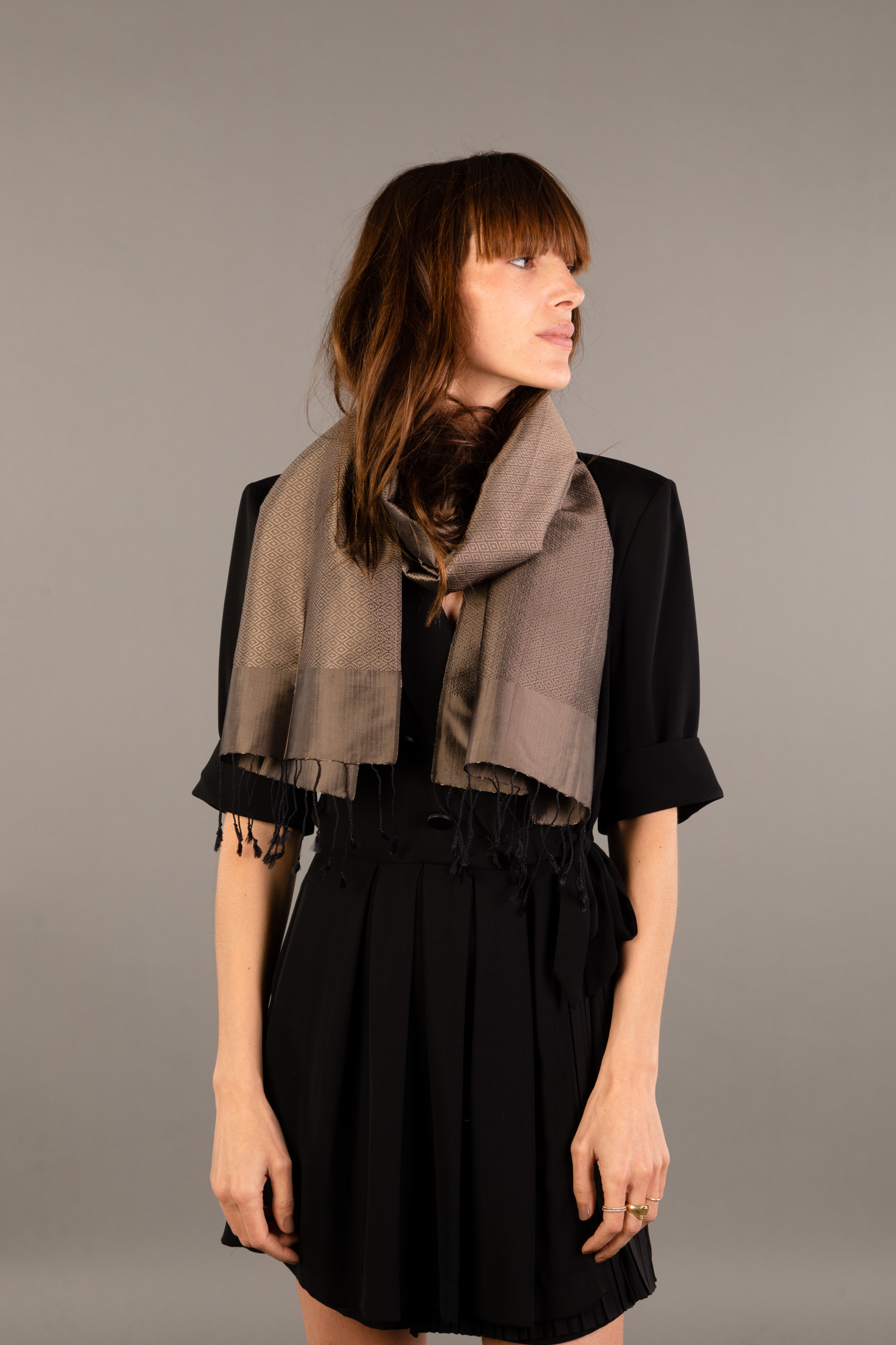 Le Krama en Soie Diamond Luxueux Bronze 3