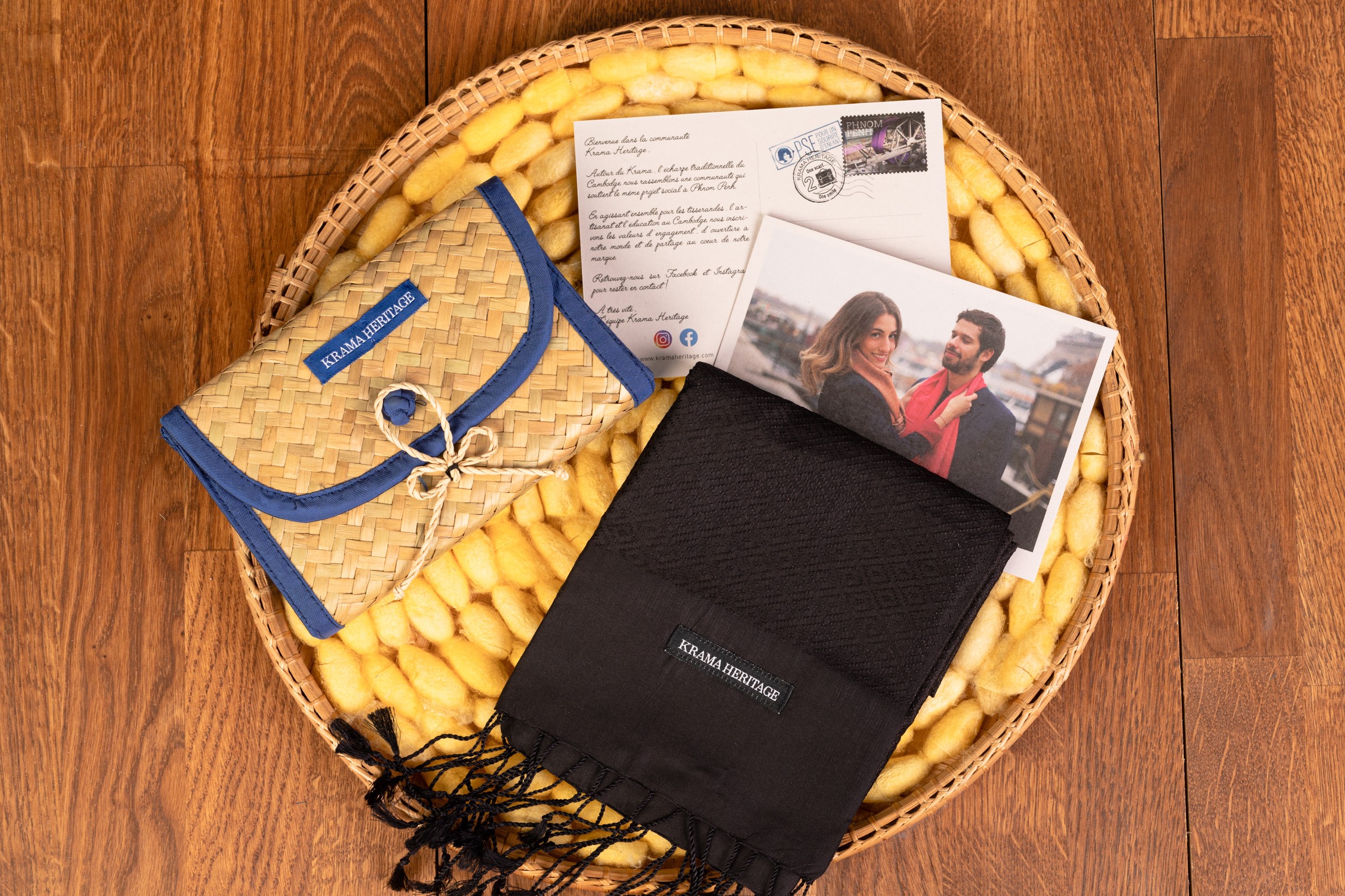 Le Krama en Soie Diamond Luxueux Agate Noire 2