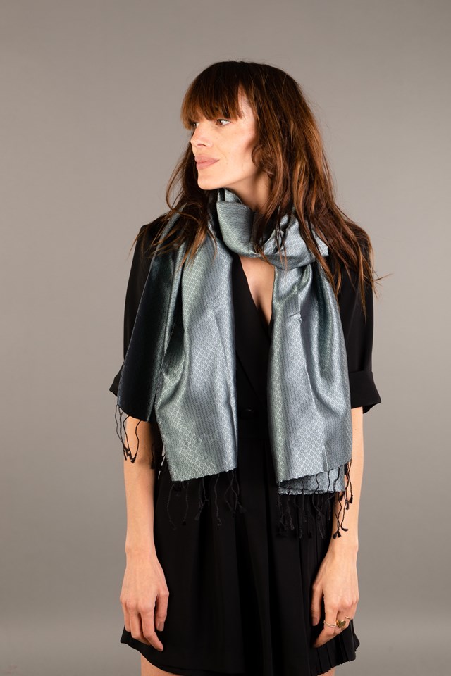 Le Krama en Soie Jasmin Luxueux Aigue-Marine 3