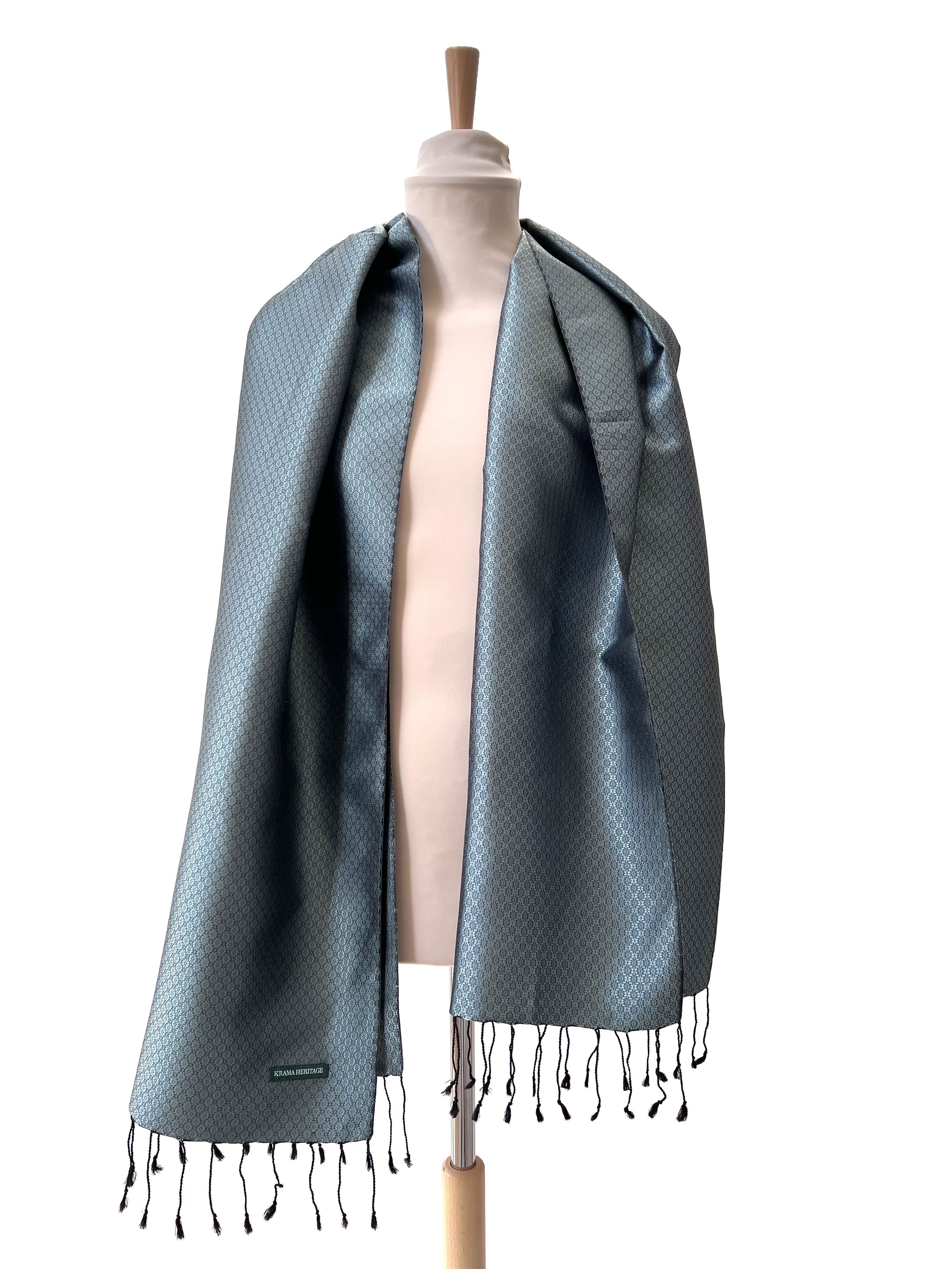 Le Krama en Soie Jasmin Luxueux Aigue-Marine 4