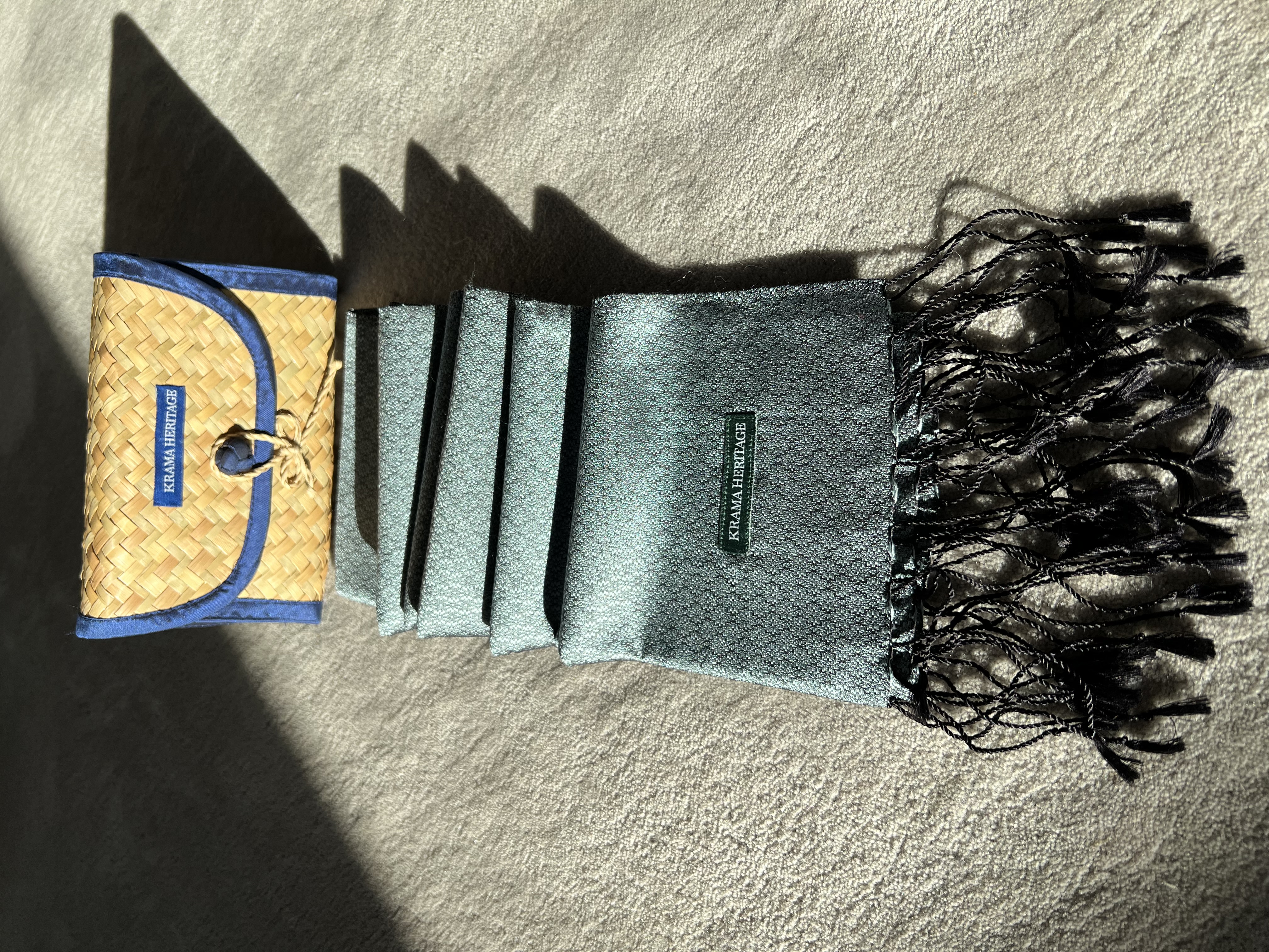 Le Krama en Soie Jasmin Luxueux Aigue-Marine 5