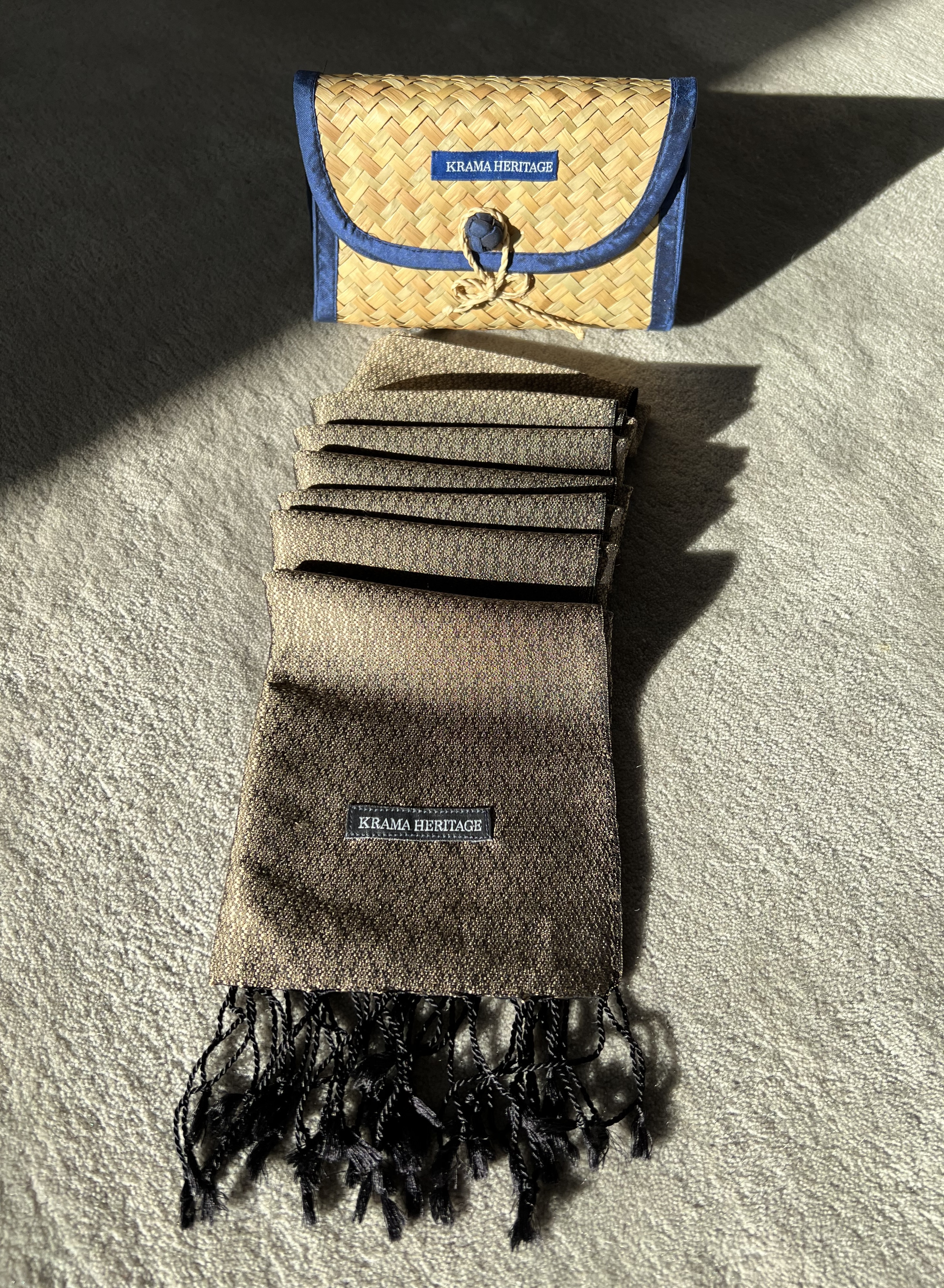 Le Krama en Soie Jasmin Luxueux Topaze 6