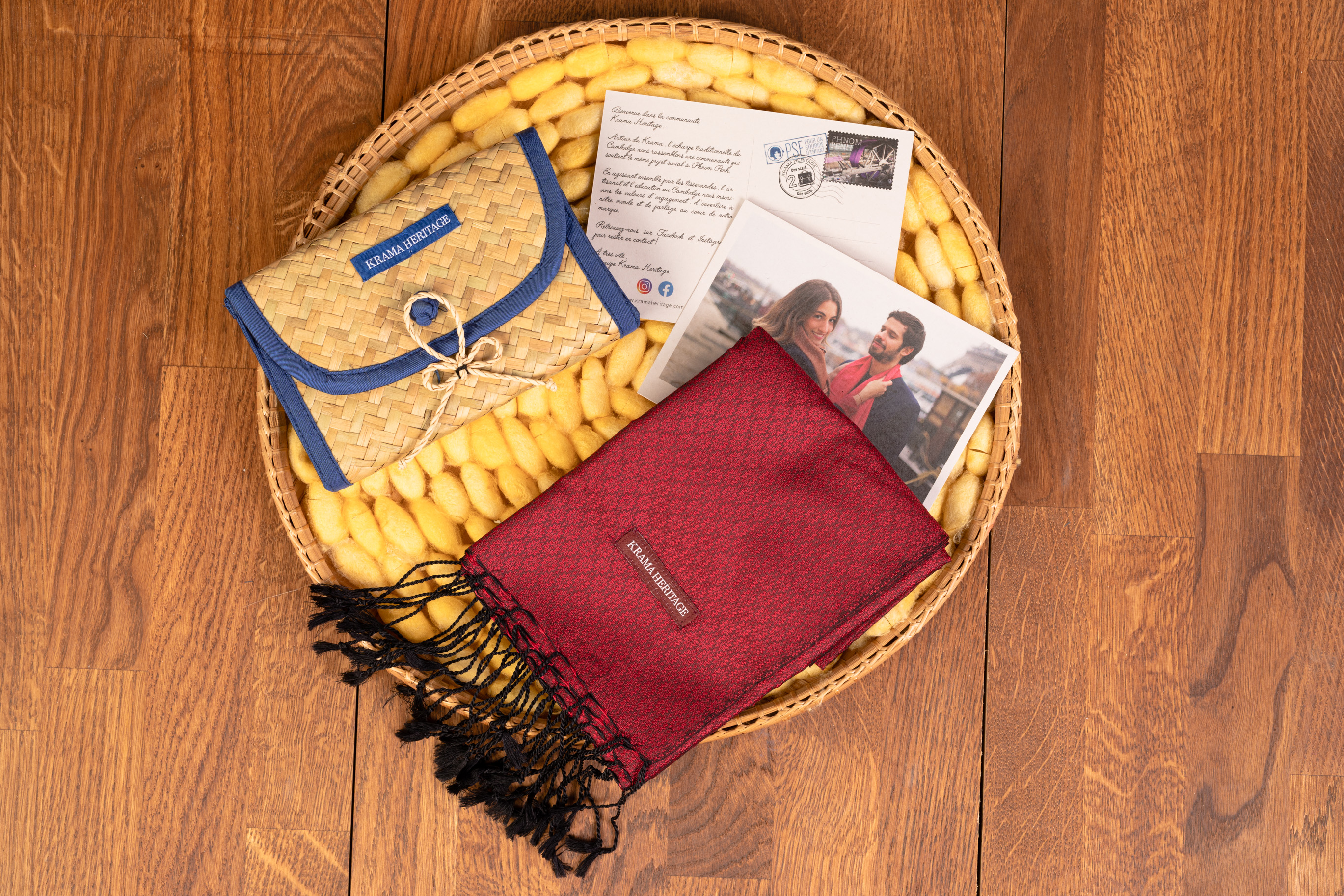 Le Krama en Soie Jasmin Luxueux Rubis 2