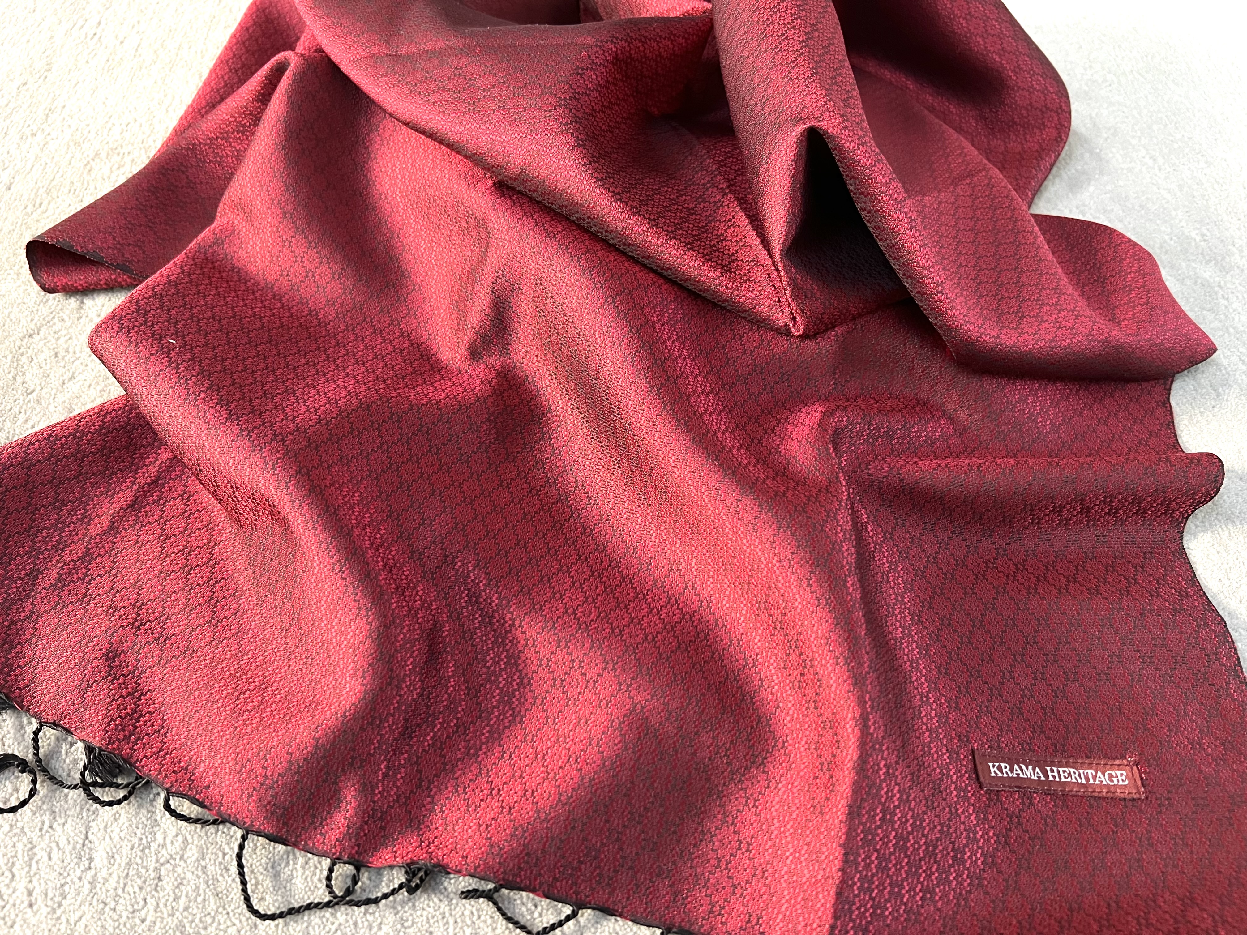 Le Krama en Soie Jasmin Luxueux Rubis 8