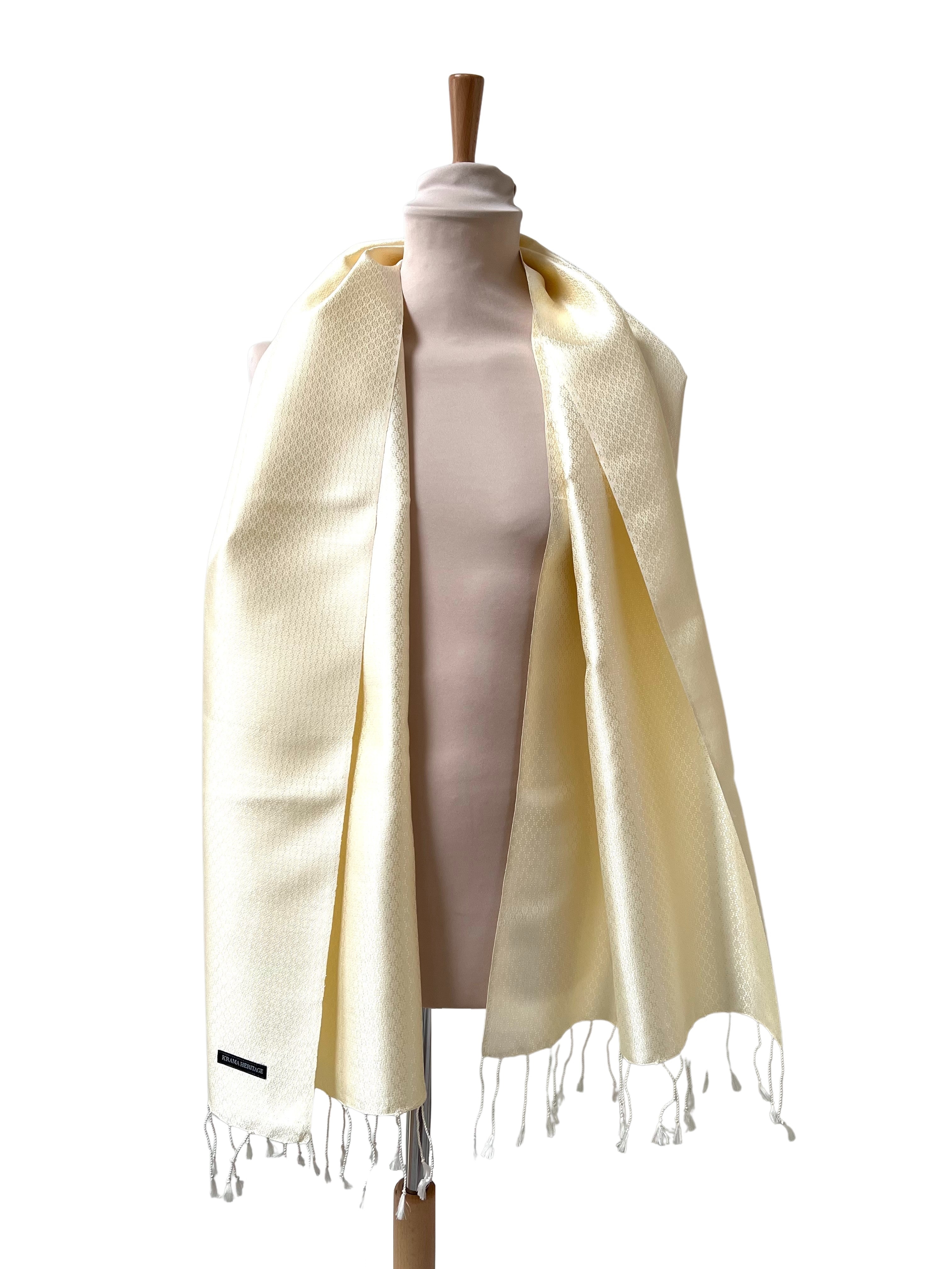 Le Krama en Soie Jasmin Luxueux Perle 5