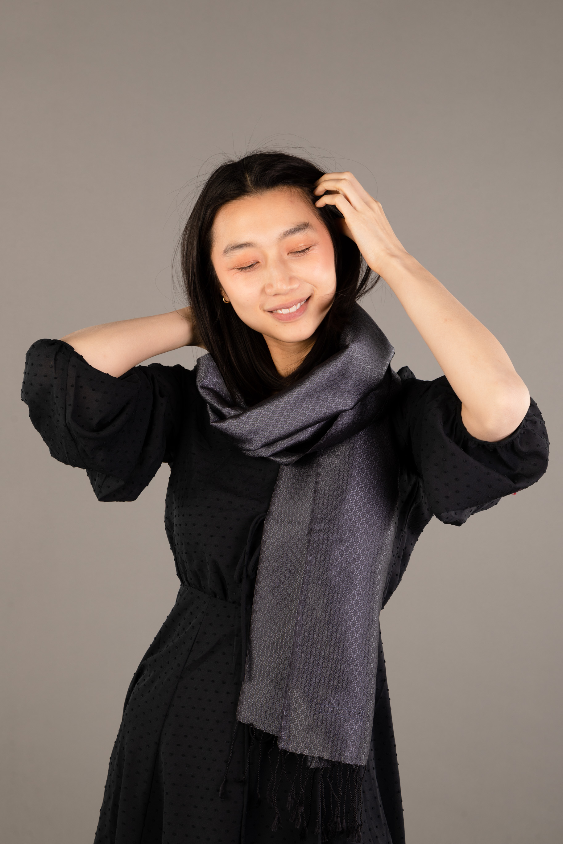 Le Krama en Soie Jasmin Luxueux Diamant Noir 4