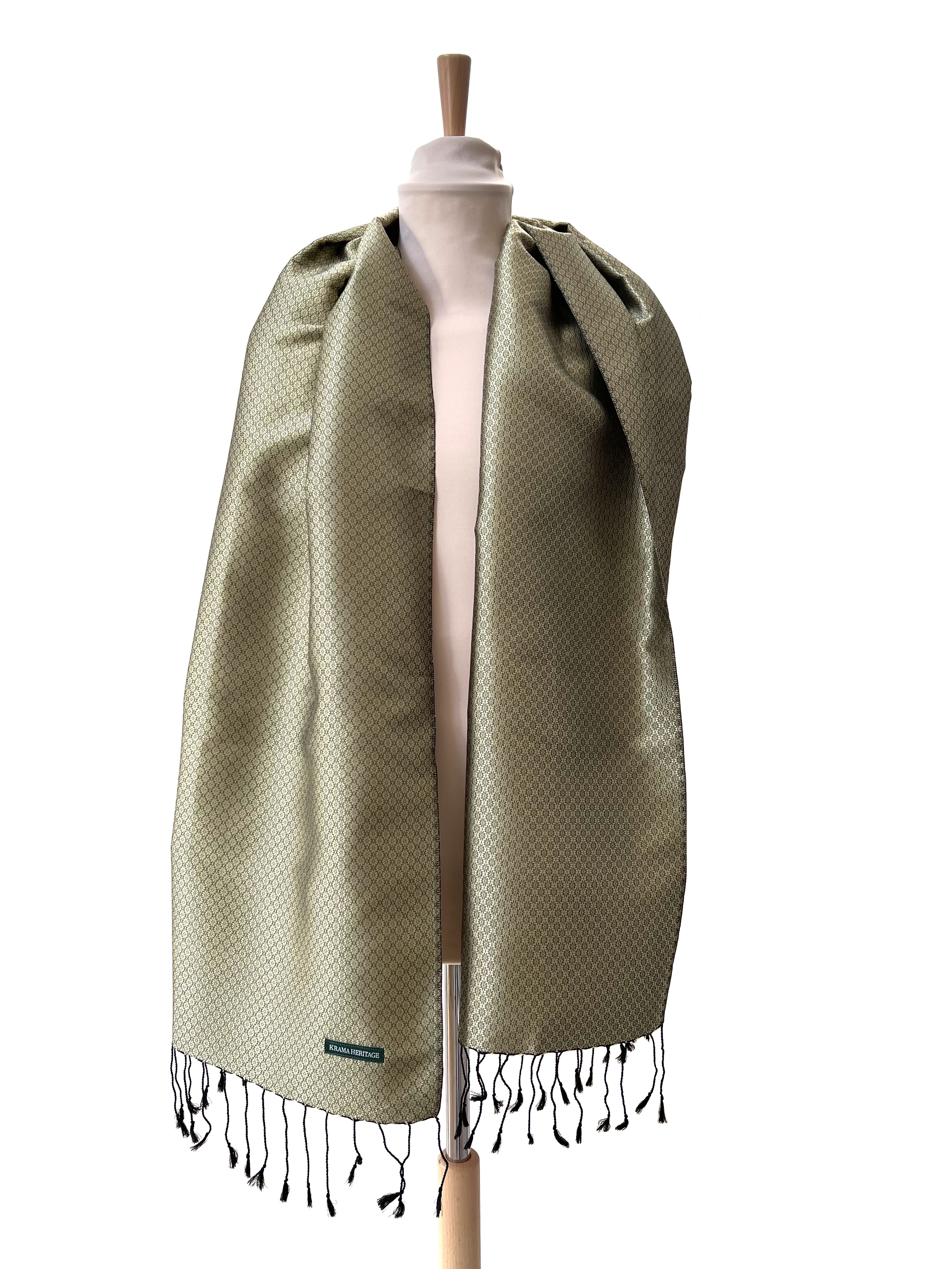 Le Krama en Soie Jasmin Luxueux Emeraude 5