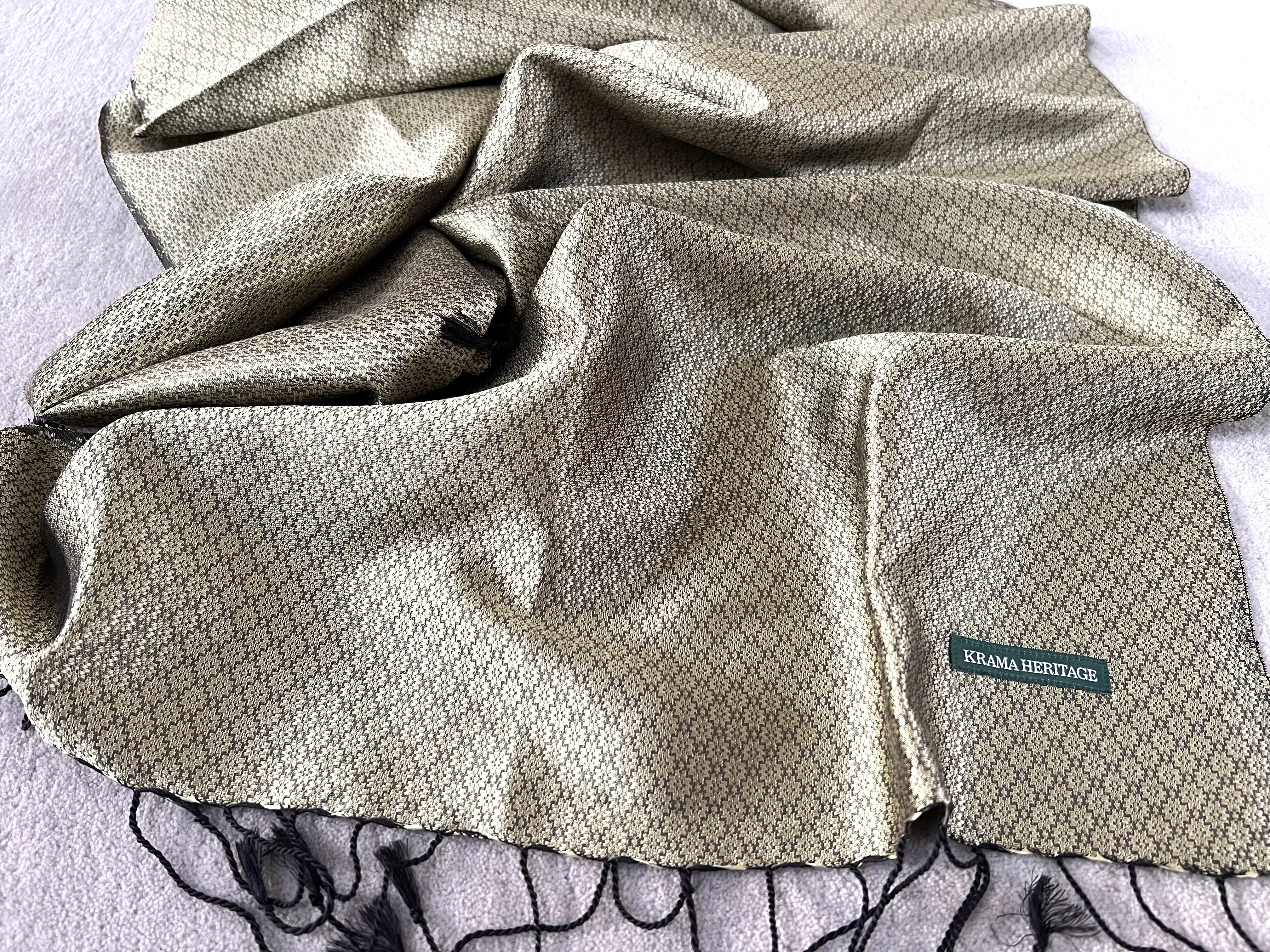 Le Krama en Soie Jasmin Luxueux Emeraude 8