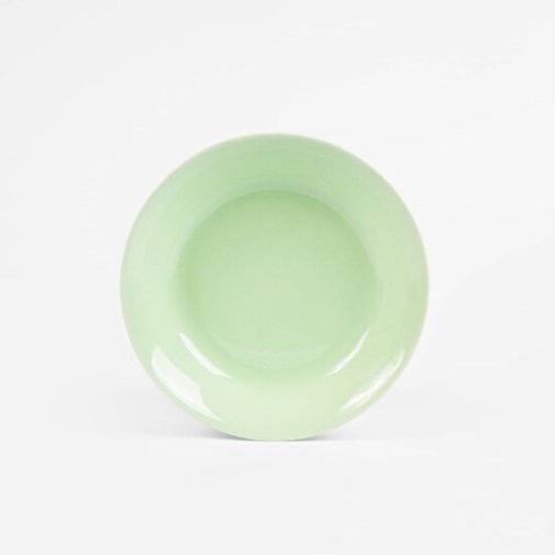 Assiette creuse ronde en porcelaine - Vert amande