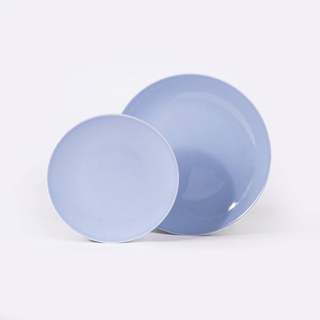 assiette à dessert ronde plate en porcelaine bleu clair