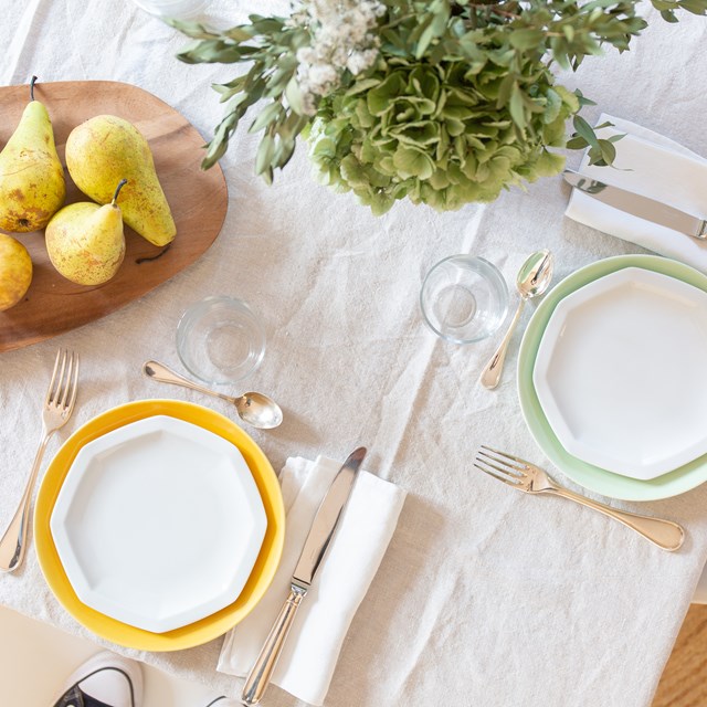 Assiette plate ronde en porcelaine - Jaune 4