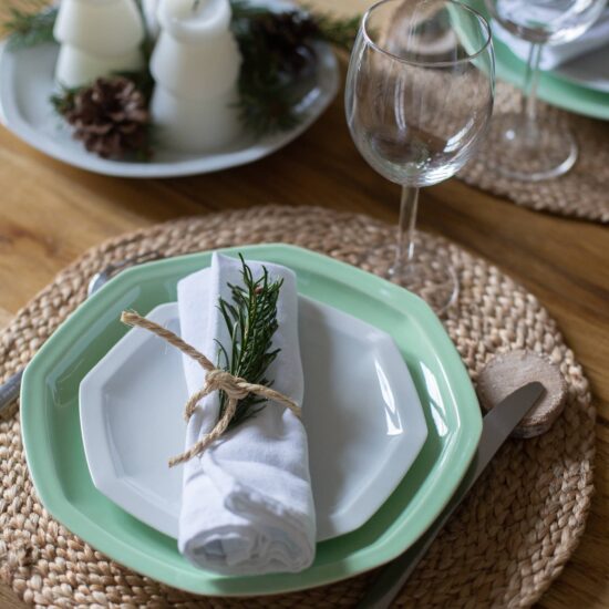 assiette à dessert octogonale en porcelaine de Limoges blanche