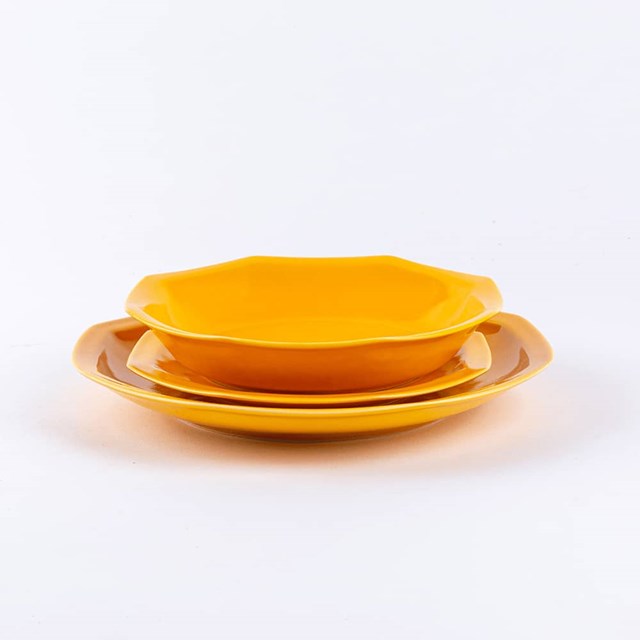assiette creuse octogonale en porcelaine jaune