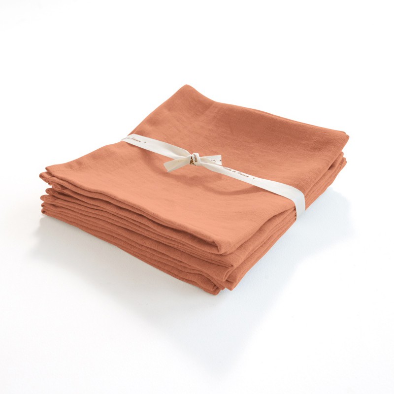 Serviette en lin léger corail, fabriquée en France