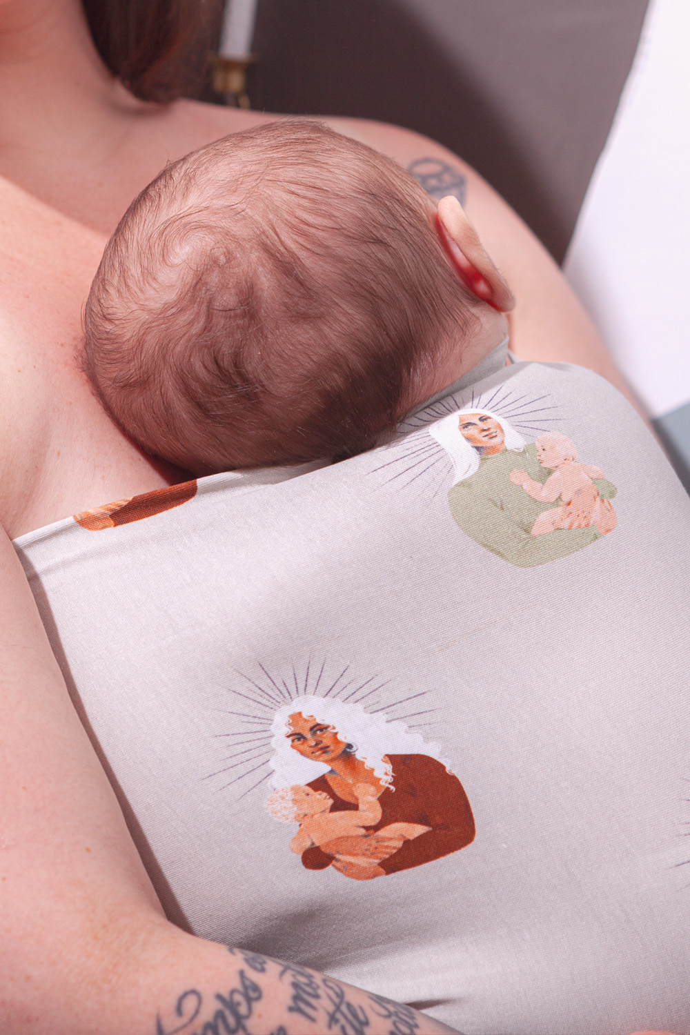 Naissance publique bandeau de peau-à-peau et d'allaitement en coton bio