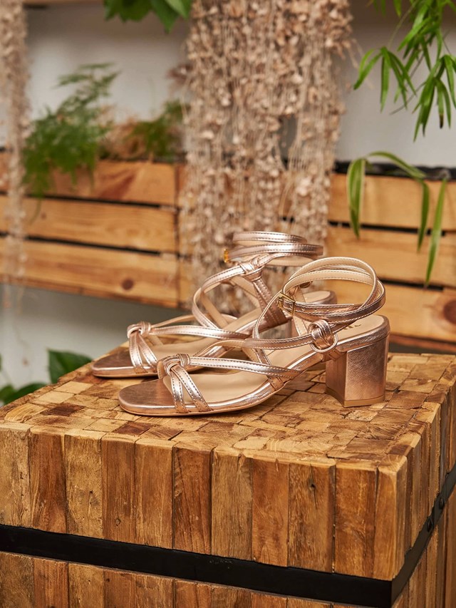 sandales Hoya rose gold 100% recyclées, végétales et naturelles