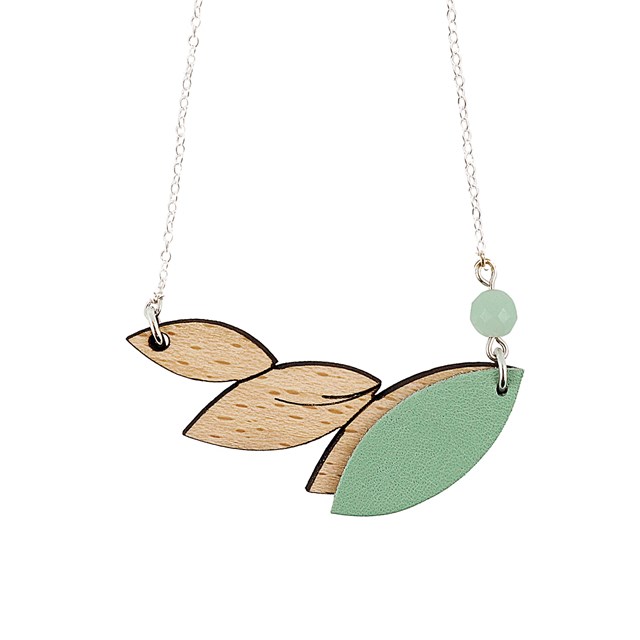 Collier en bois et cuir PLUME Menthe 3