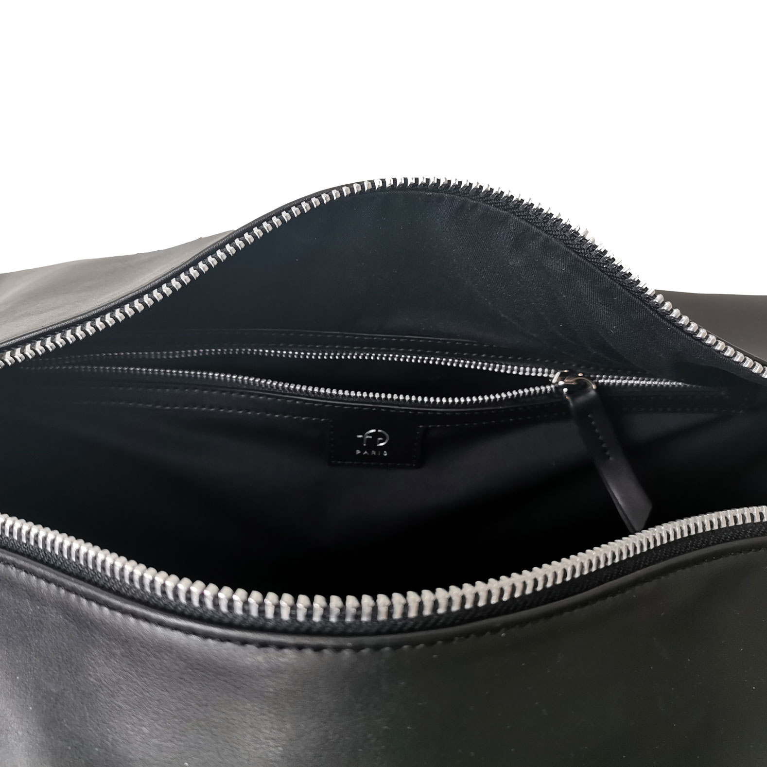 Sac weekend homme vegan en cuir de raisin - ouverture