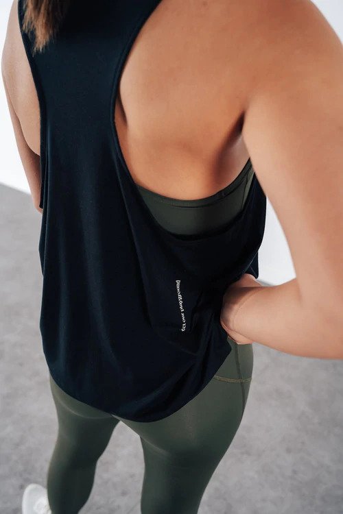 Débardeur noir en lyocell - Authentique 2 5