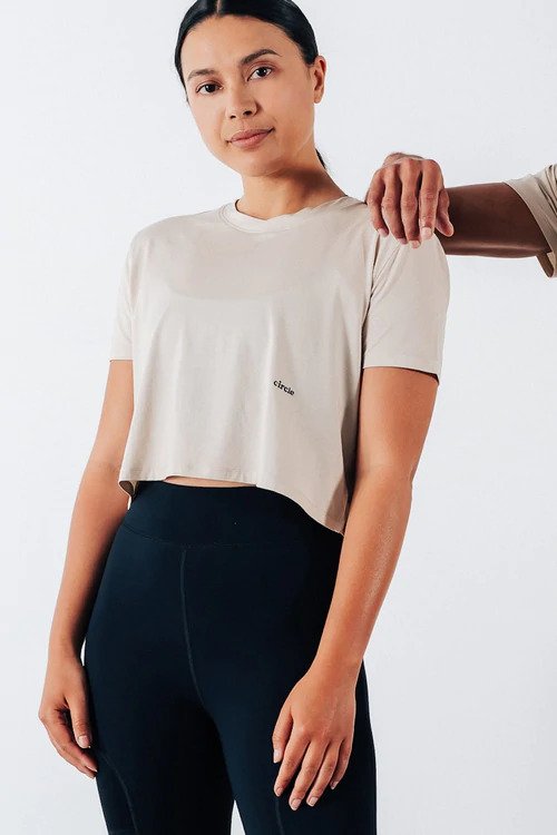 Crop-top sport sable en lyocell - Révélation  3