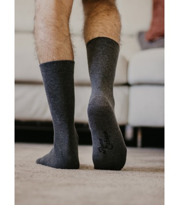 Chaussettes unisexe grises en coton bio 2