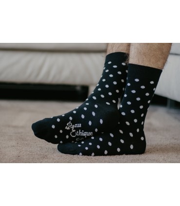 Chaussettes unisexe noires pois blancs en coton bio 5
