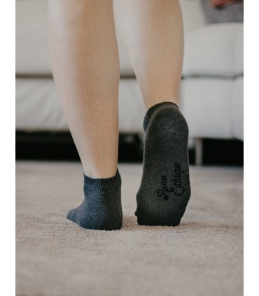 Socquettes unisexe grises en coton bio 4