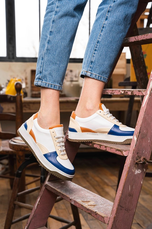 baskets femme  Aveiro blanc bleu et jaune 100% recyclées, végétales et naturelles